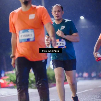 Runner Photo 7861453