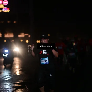 Runner Photo 7861506