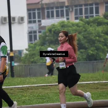 Runner Photo 7861538