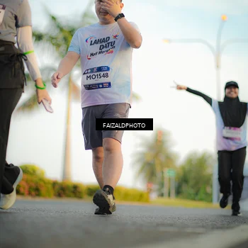 Runner Photo 7861581