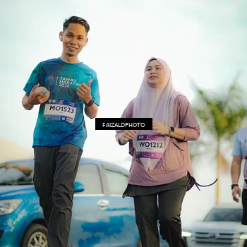 Runner Photo 7861742
