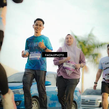 Runner Photo 7861756