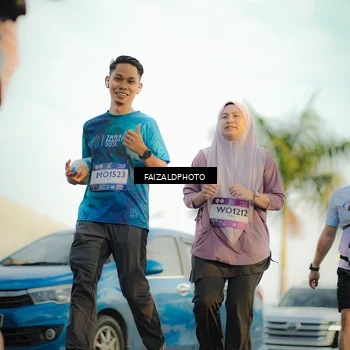 Runner Photo 7861761