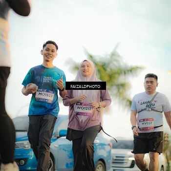 Runner Photo 7861773