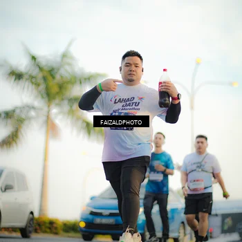 Runner Photo 7861787