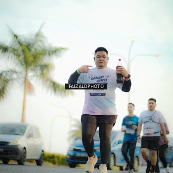 Runner Photo 7861810