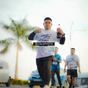Runner Photo 7861811