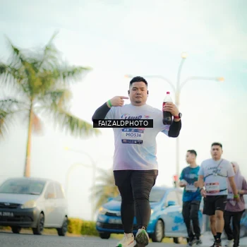 Runner Photo 7861816