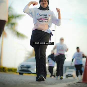 Runner Photo 7861872