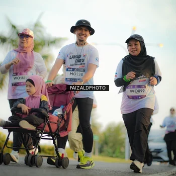 Runner Photo 7861909