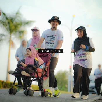 Runner Photo 7861941