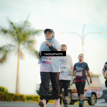 Runner Photo 7862073