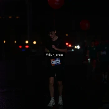 Runner Photo 7863036