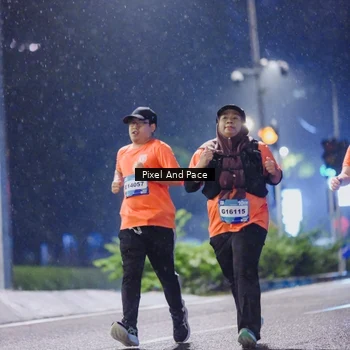 Runner Photo 7863053