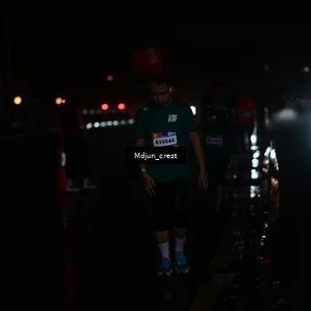 Runner Photo 7863054