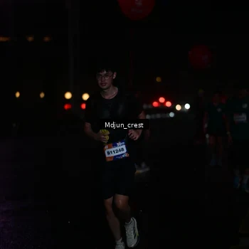 Runner Photo 7863069