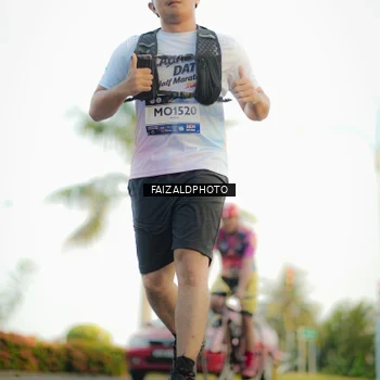 Runner Photo 7863125