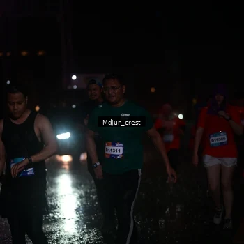Runner Photo 7863336