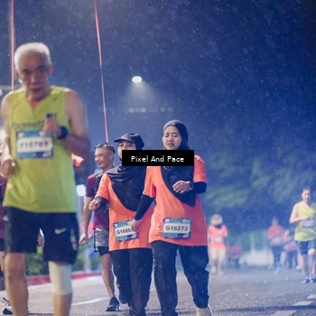 Runner Photo 7863423
