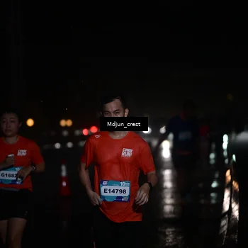 Runner Photo 7863438