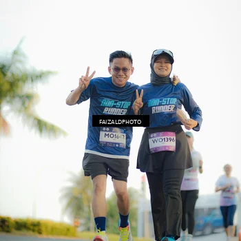Runner Photo 7863449