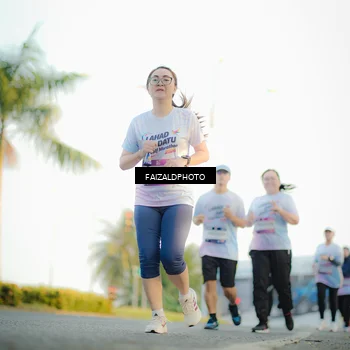 Runner Photo 7863450