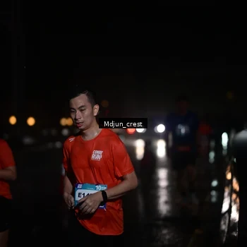 Runner Photo 7863454