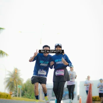 Runner Photo 7863465