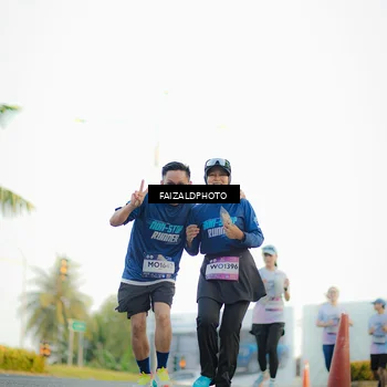 Runner Photo 7863467