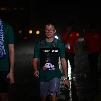 Runner Photo 7863503