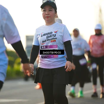 Runner Photo 7863504
