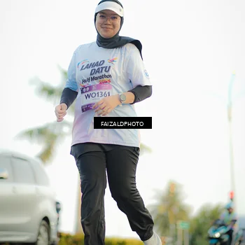Runner Photo 7863506