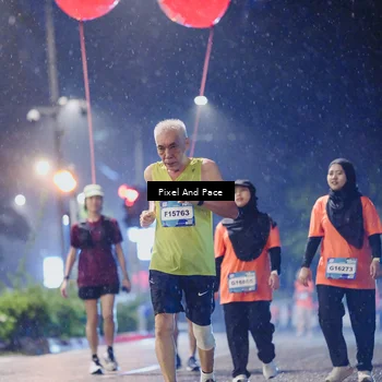 Runner Photo 7863570