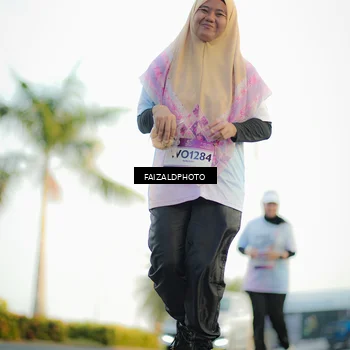 Runner Photo 7863575