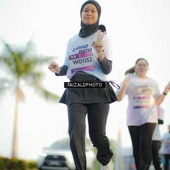 Runner Photo 7863670