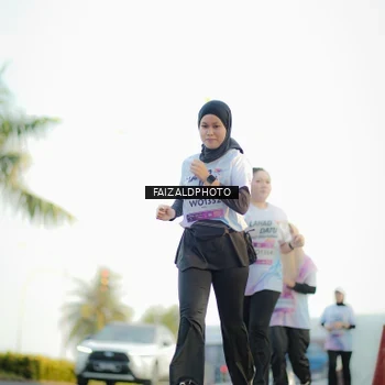 Runner Photo 7863679
