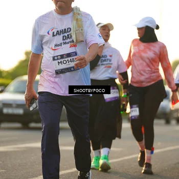 Runner Photo 7863687