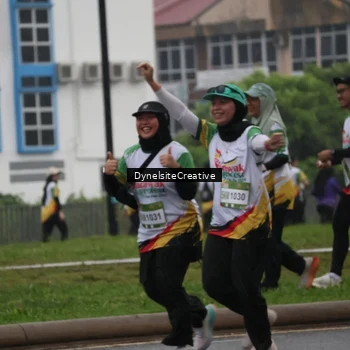 Runner Photo 7863834