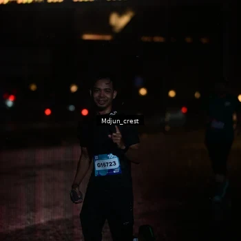 Runner Photo 7863844