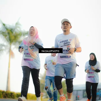 Runner Photo 7863845