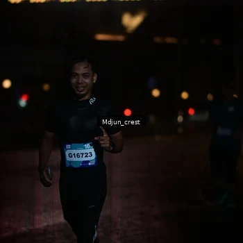 Runner Photo 7863846