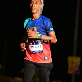 Runner Photo 7863885