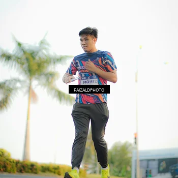 Runner Photo 7863895