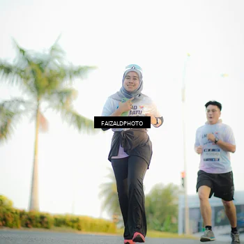 Runner Photo 7863935