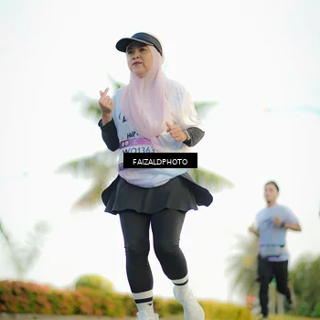 Runner Photo 7863975