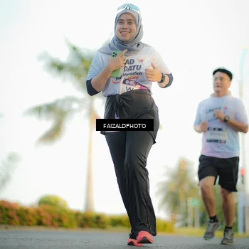 Runner Photo 7863984