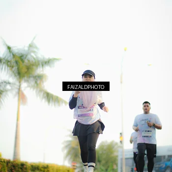 Runner Photo 7863999