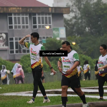 Runner Photo 7864006