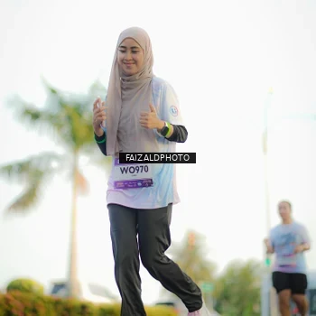 Runner Photo 7864094
