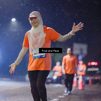 Runner Photo 7864100